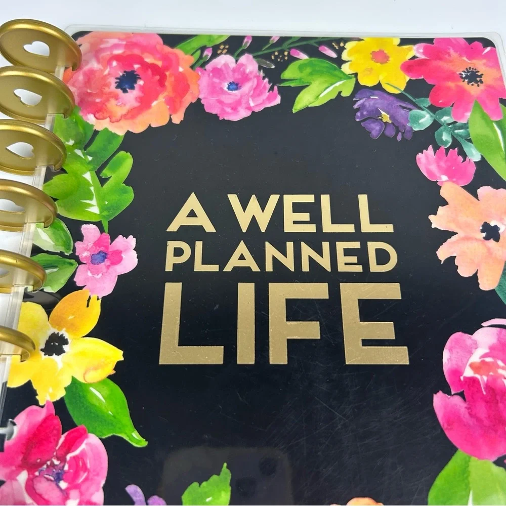⭐️The Happy Planner Create 365 a well planned life black floral planner cover